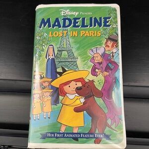 Disney Madeline Lost in Paris VHS